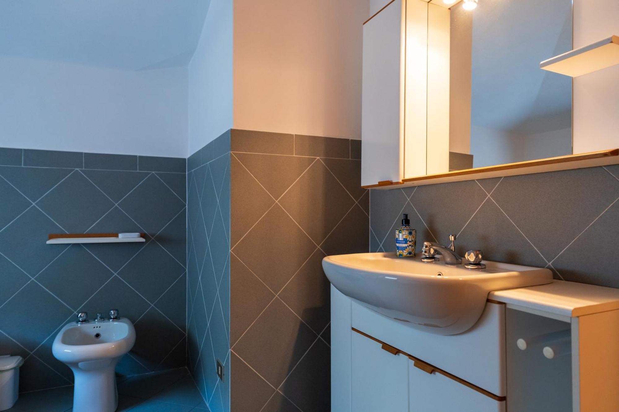 Stunning Apartment- Terrace And Swimming Pool Bellano Ngoại thất bức ảnh