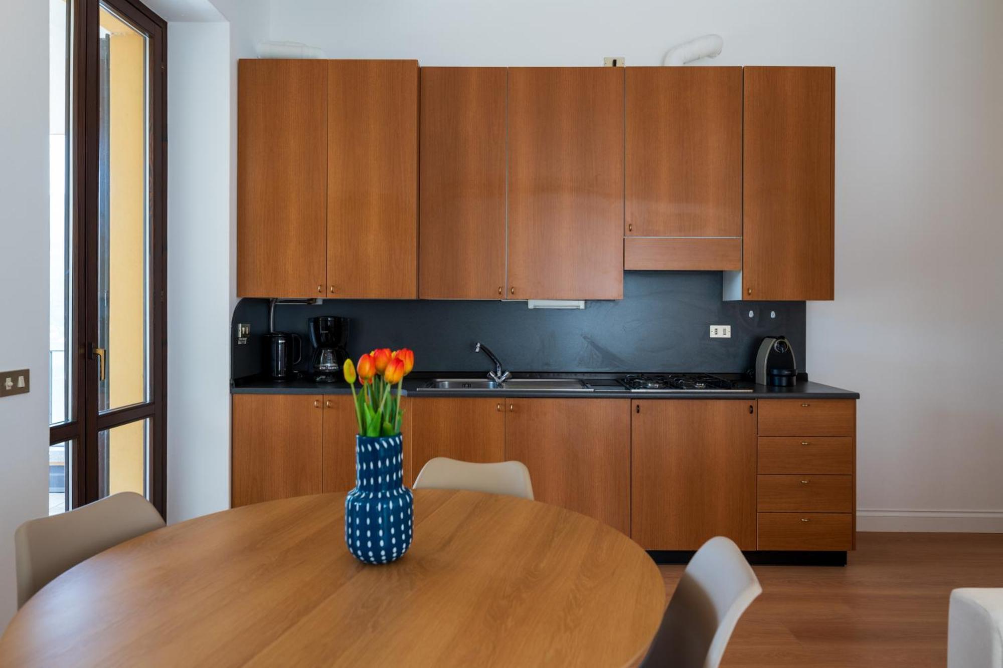 Stunning Apartment- Terrace And Swimming Pool Bellano Ngoại thất bức ảnh