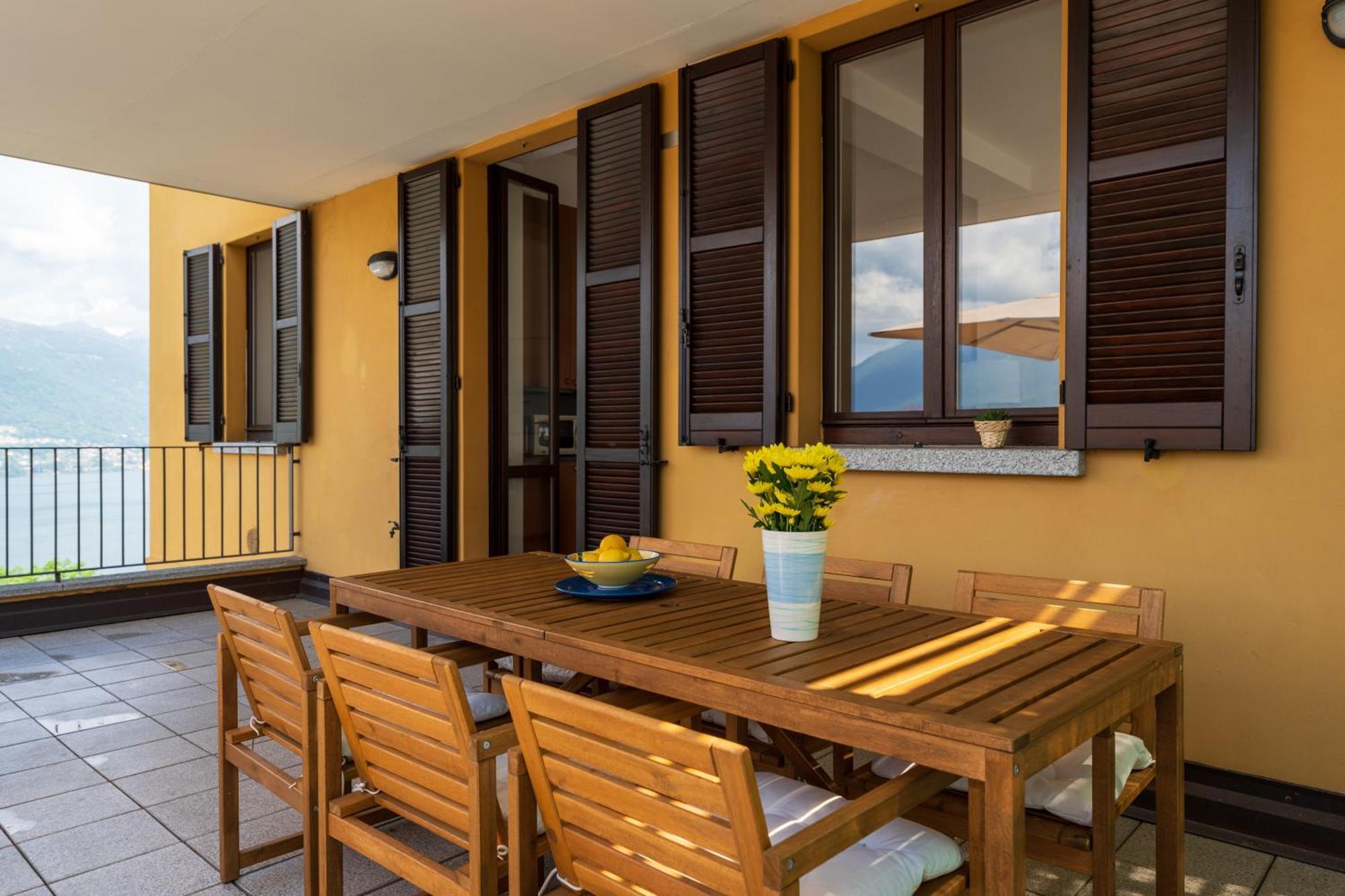Stunning Apartment- Terrace And Swimming Pool Bellano Ngoại thất bức ảnh