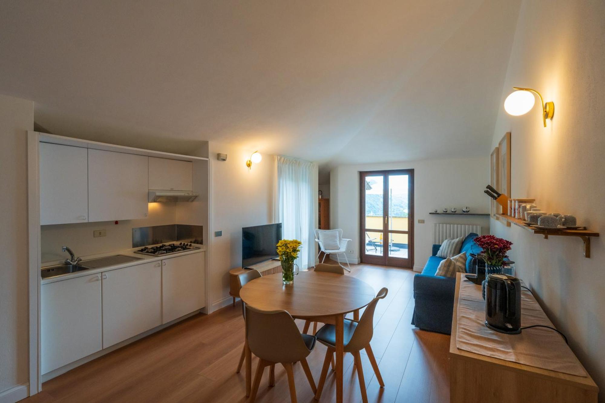 Stunning Apartment- Terrace And Swimming Pool Bellano Ngoại thất bức ảnh